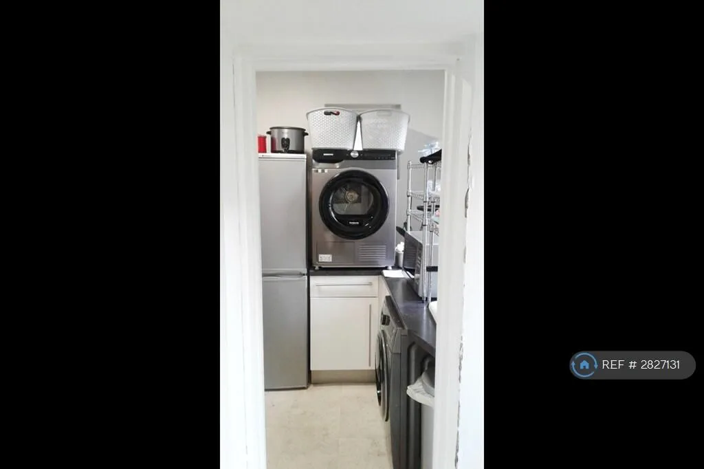 1 bedroom house share for rent