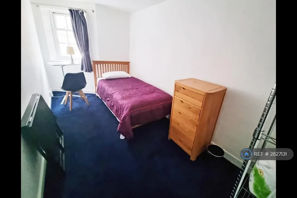 1 bedroom house share for rent