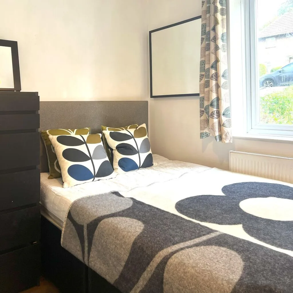 5 bedroom house for rent