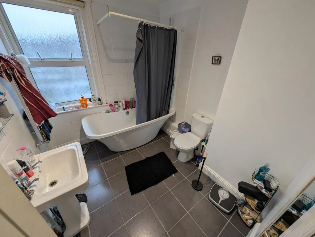 4 bedroom terraced house for rent