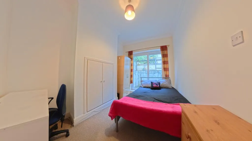 5 bedroom house for rent