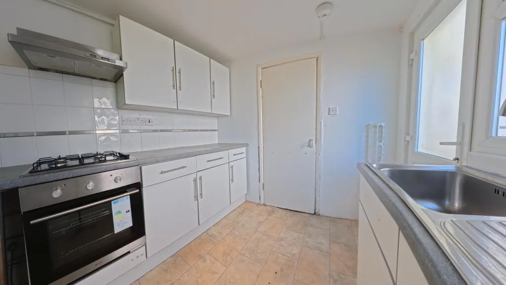 6 bedroom terraced house for rent
