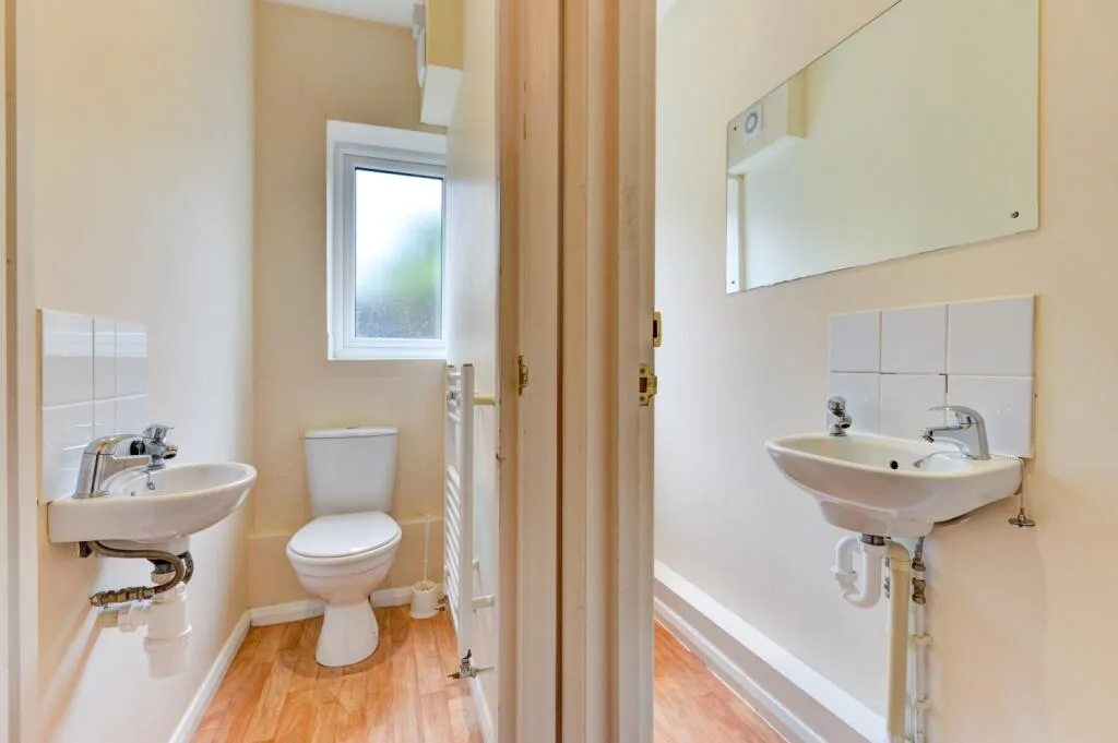6 bedroom terraced house for rent