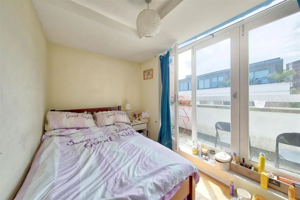 4 bedroom flat for rent