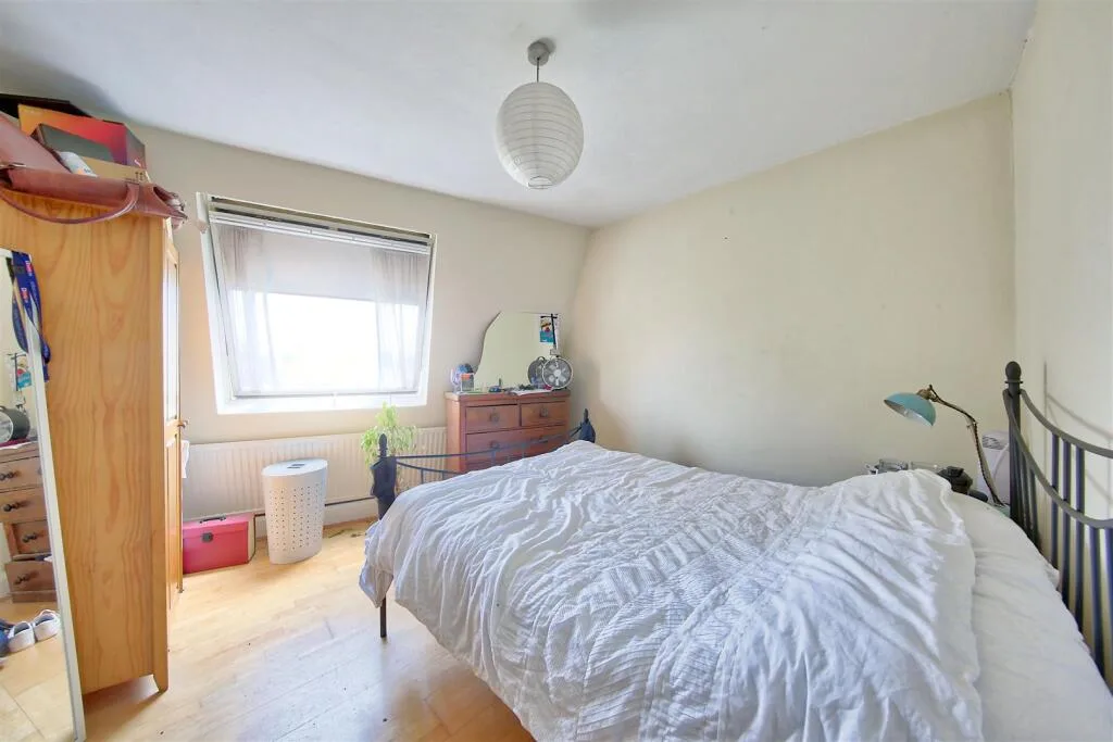 4 bedroom flat for rent