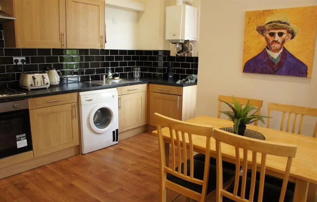 3 bedroom flat for rent