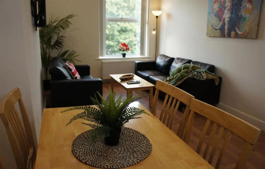 3 bedroom flat for rent