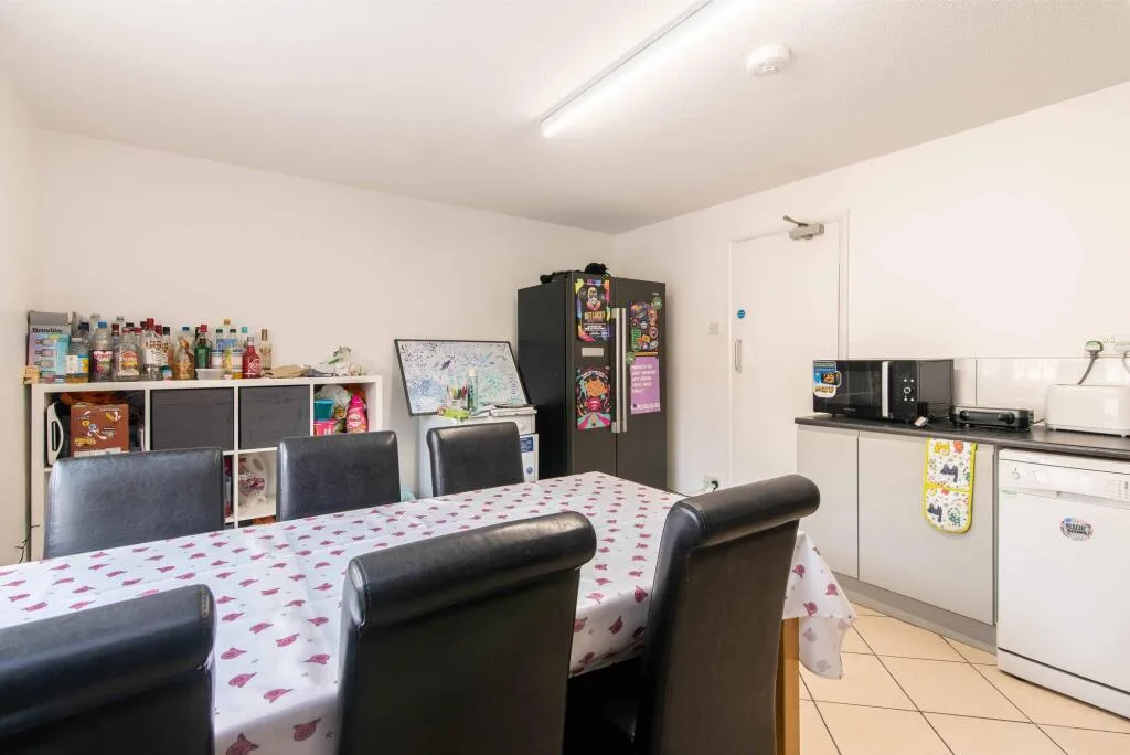 1 bedroom end of terrace house for rent