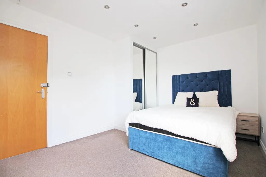 4 bedroom flat for rent