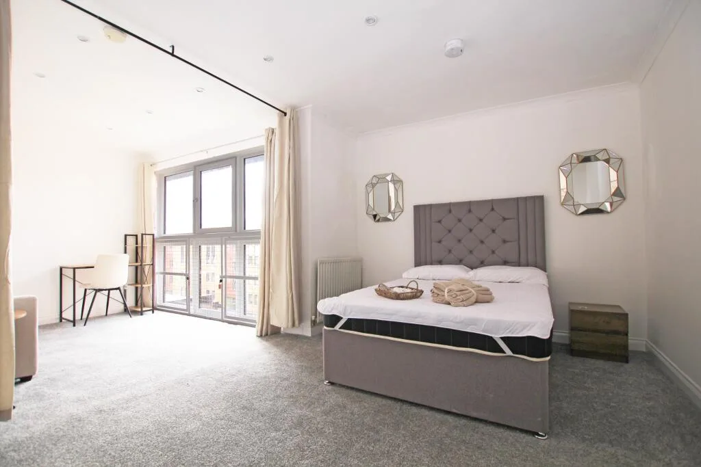 4 bedroom flat for rent