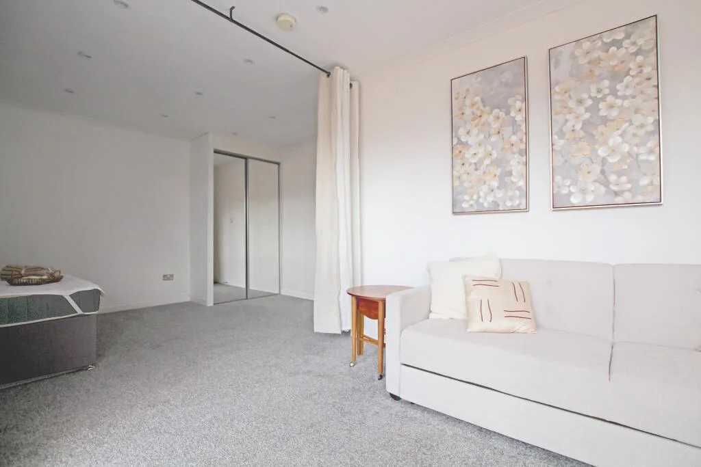 4 bedroom flat for rent