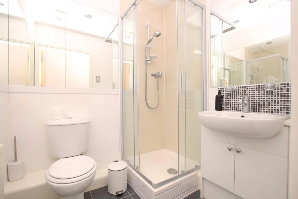 4 bedroom flat for rent