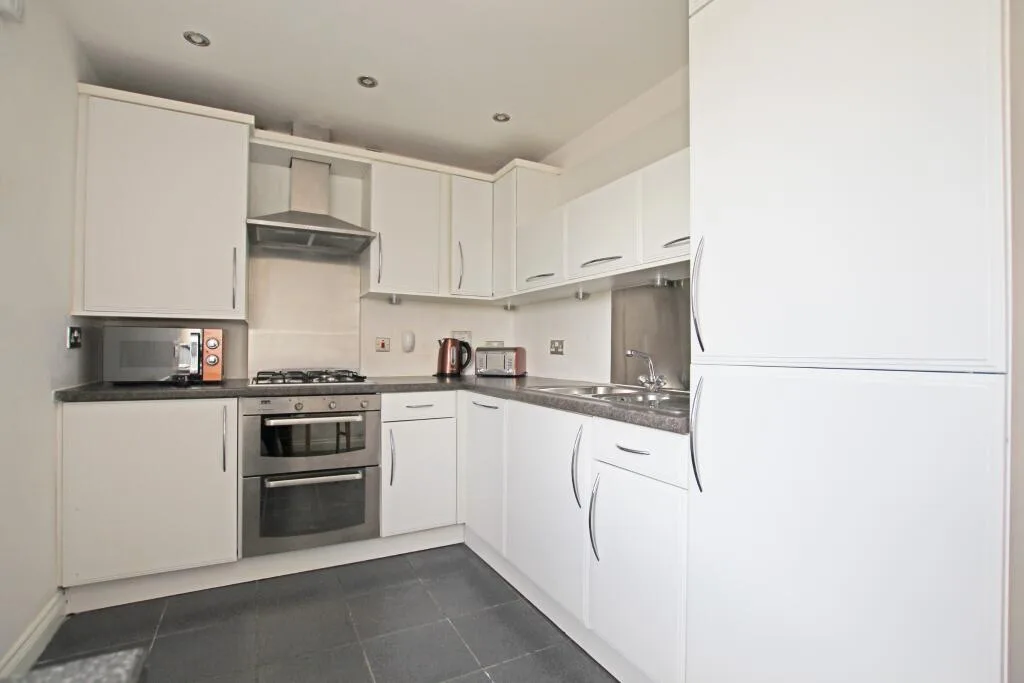 4 bedroom flat for rent