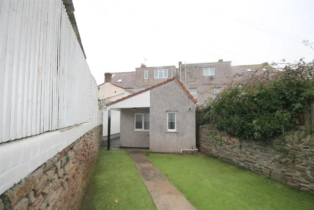 1 bedroom house share for rent