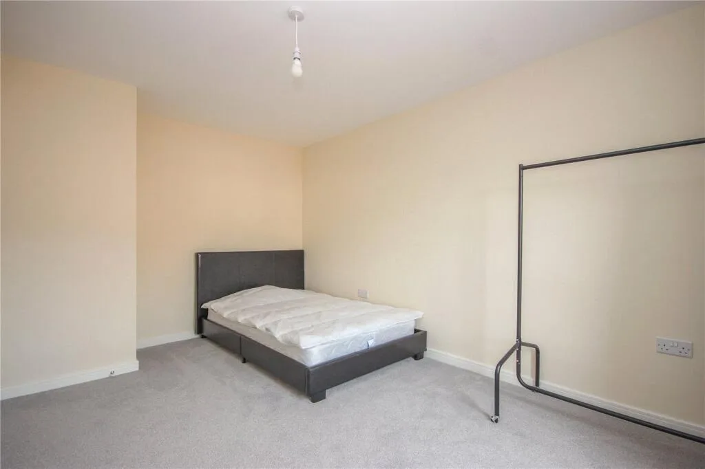 4 bedroom town house for rent