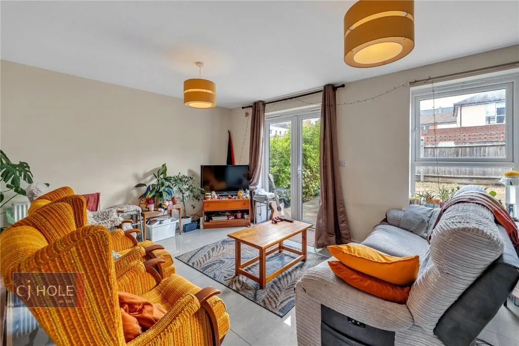 4 bedroom town house for rent