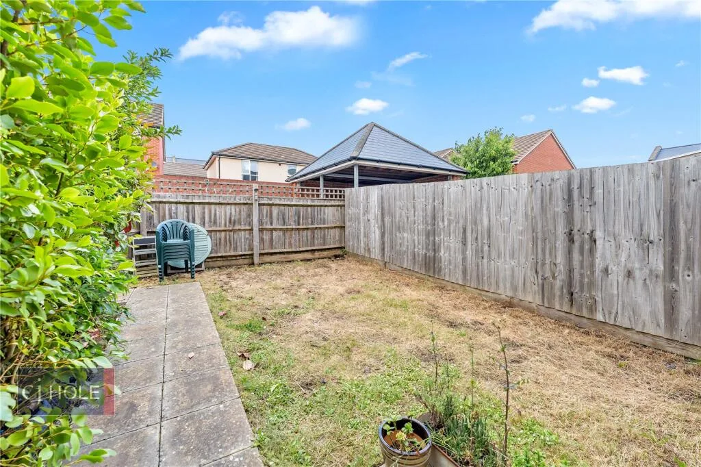 4 bedroom town house for rent