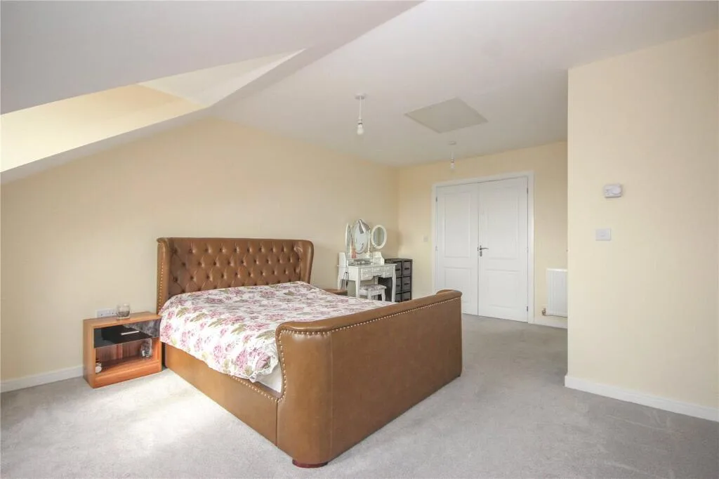4 bedroom town house for rent