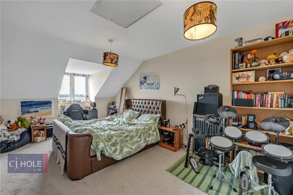 4 bedroom town house for rent