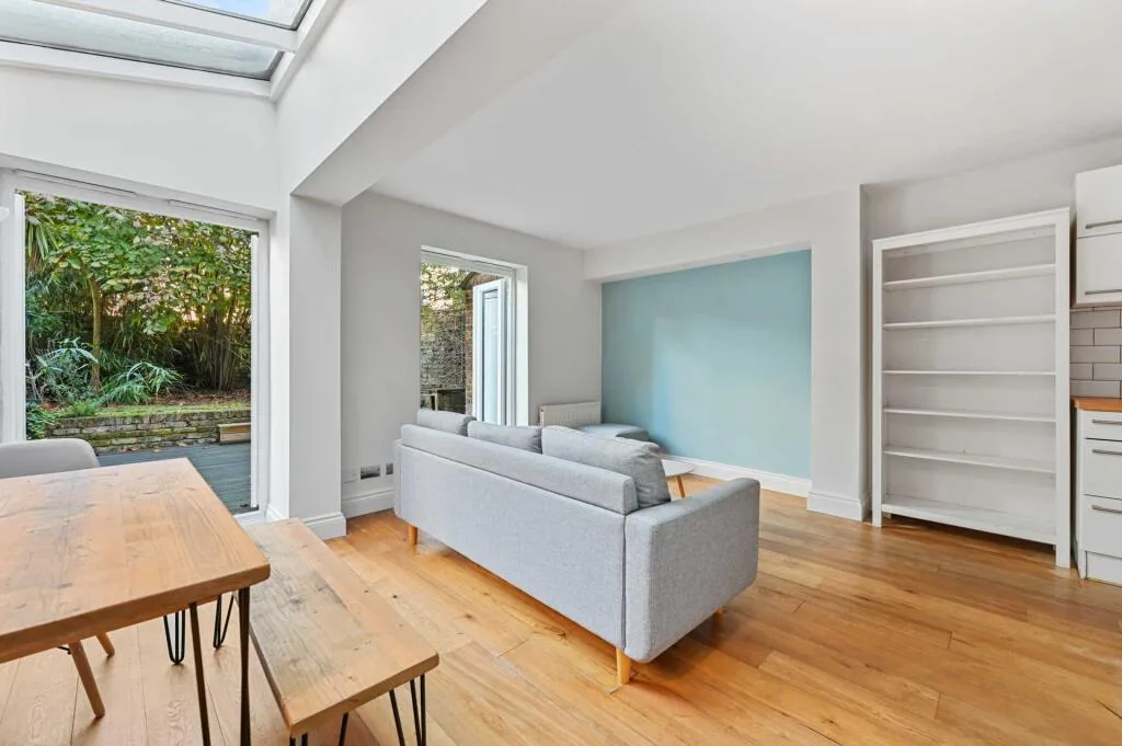 2 bedroom flat for rent