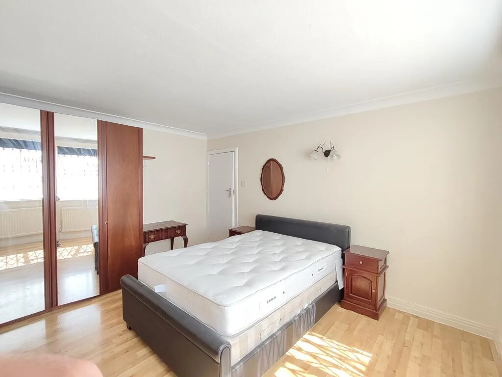 2 bedroom maisonette for rent