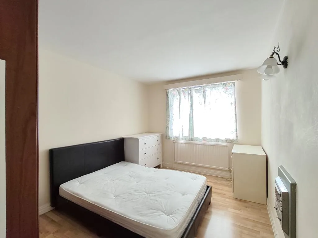 2 bedroom maisonette for rent