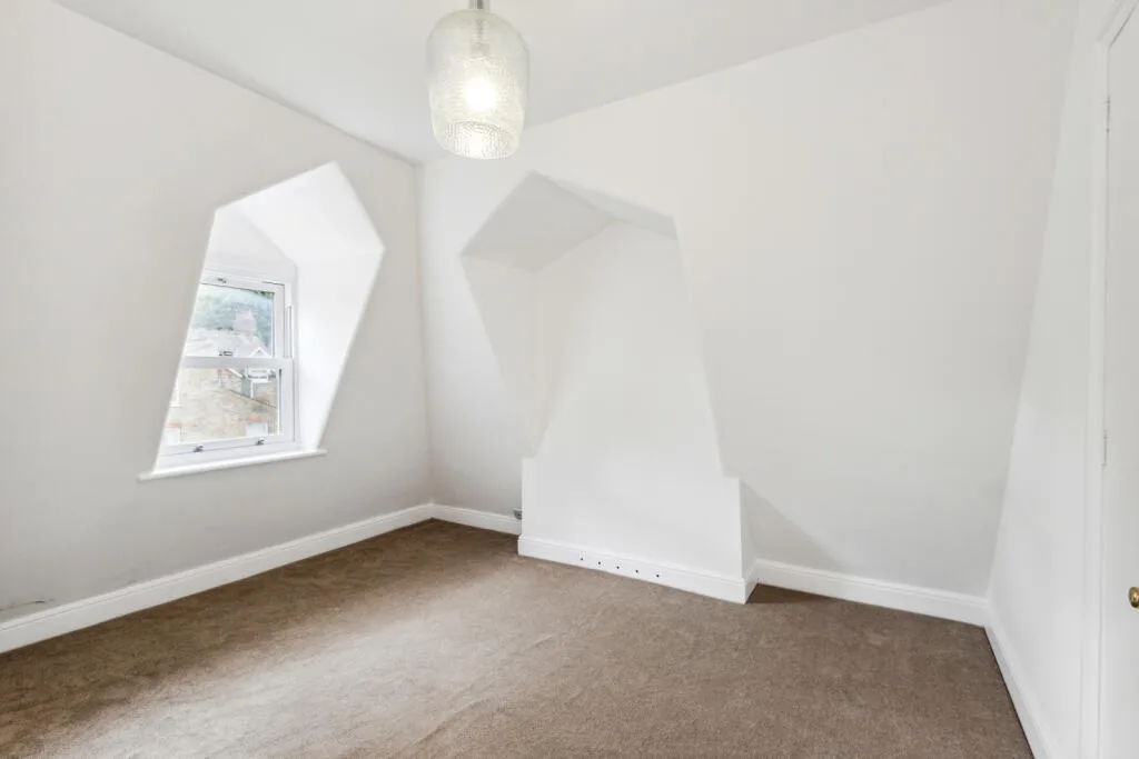 4 bedroom terraced house for rent