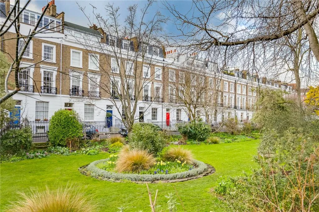 5 bedroom terraced house for rent