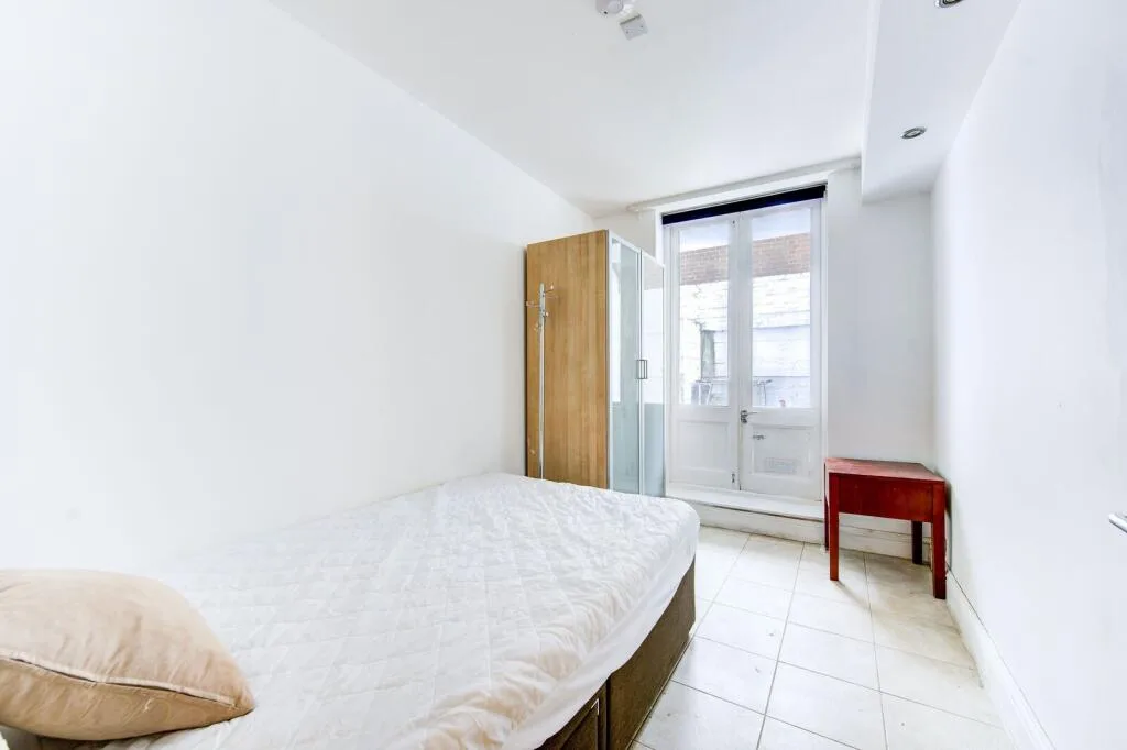 4 bedroom flat for rent