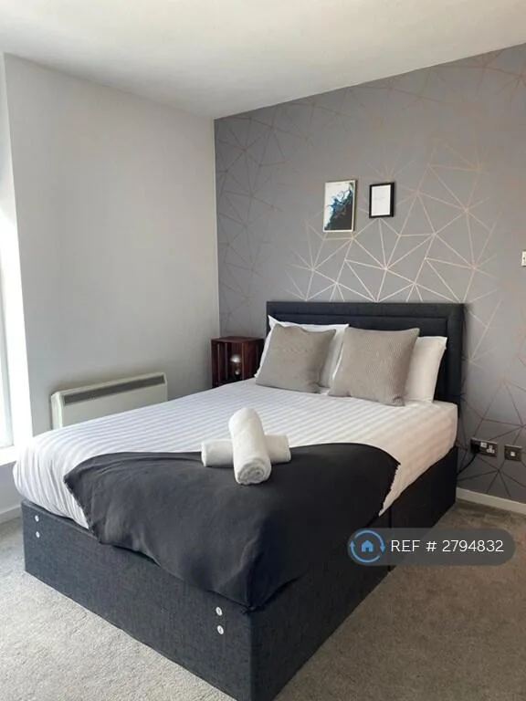 3 bedroom flat for rent
