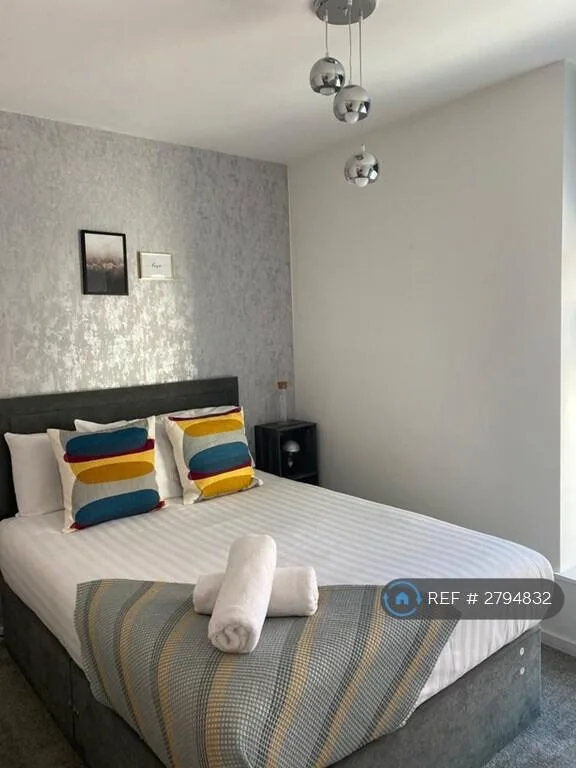 3 bedroom flat for rent