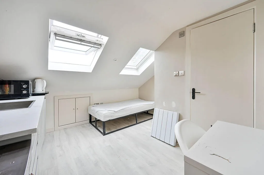 Studio flat for rent