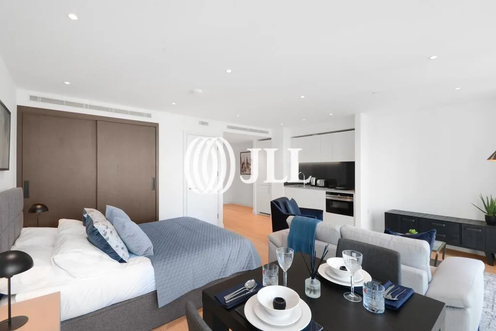 Studio flat for rent