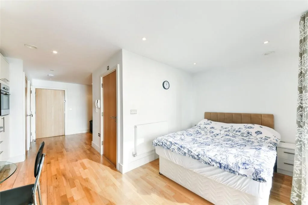 Studio apartment for rent