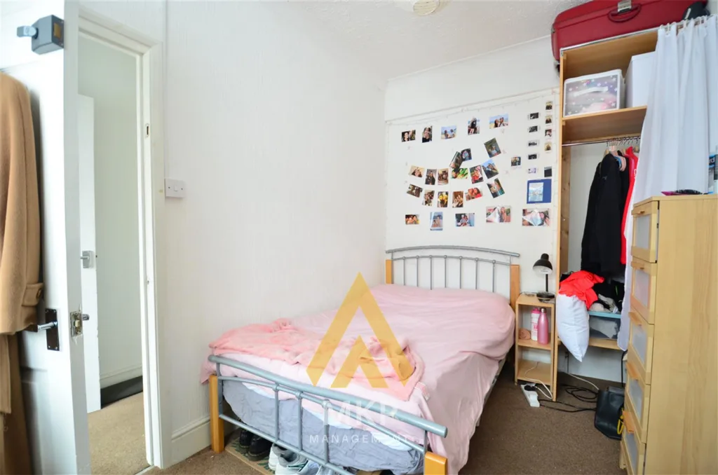 4 bedroom terraced house for rent