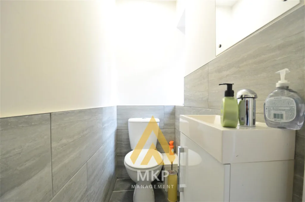 4 bedroom terraced house for rent