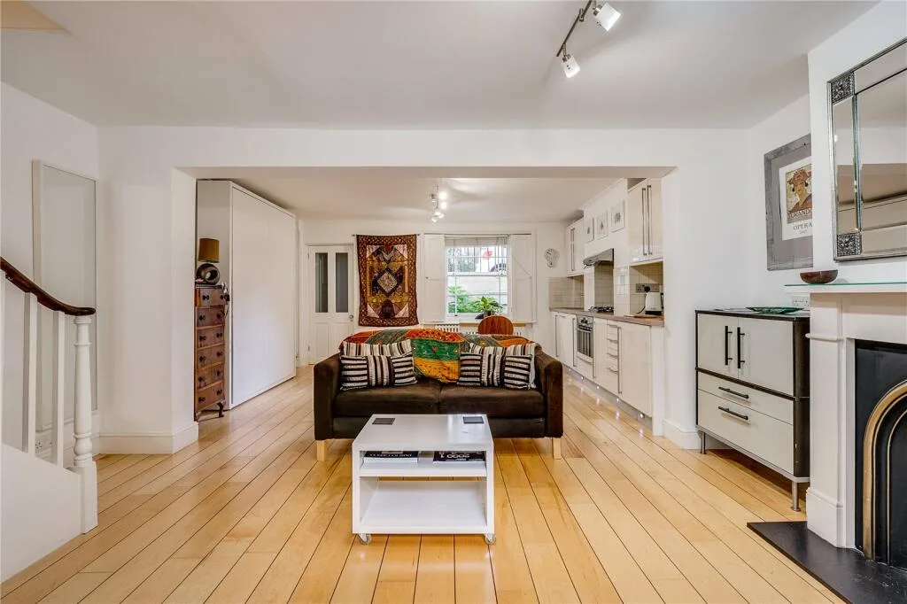 Studio flat for rent