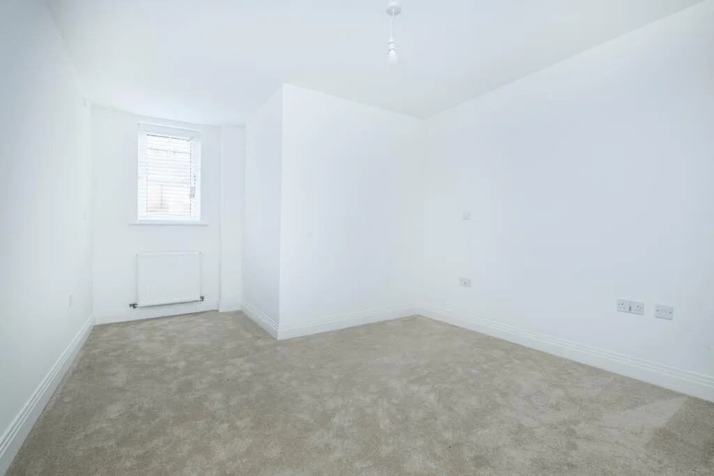 1 bedroom maisonette for rent
