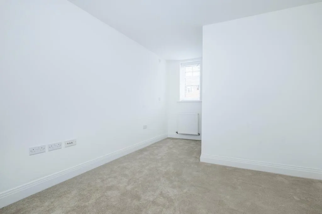 1 bedroom maisonette for rent