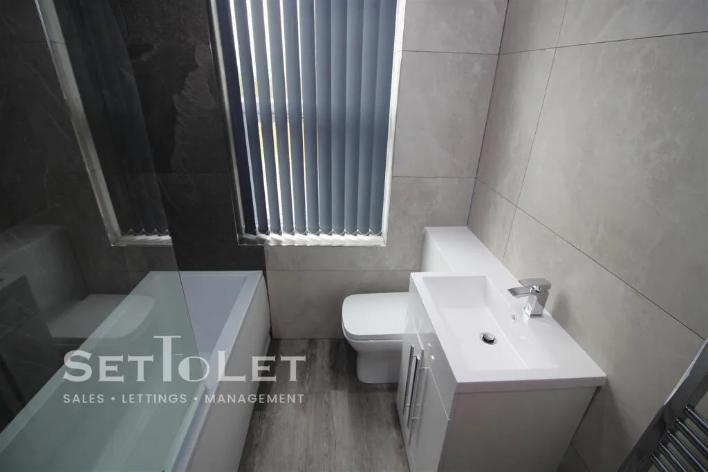 4 bedroom terraced house for rent