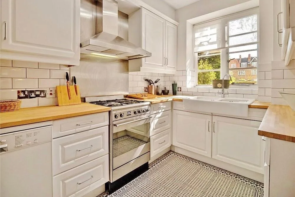 3 bedroom flat for rent