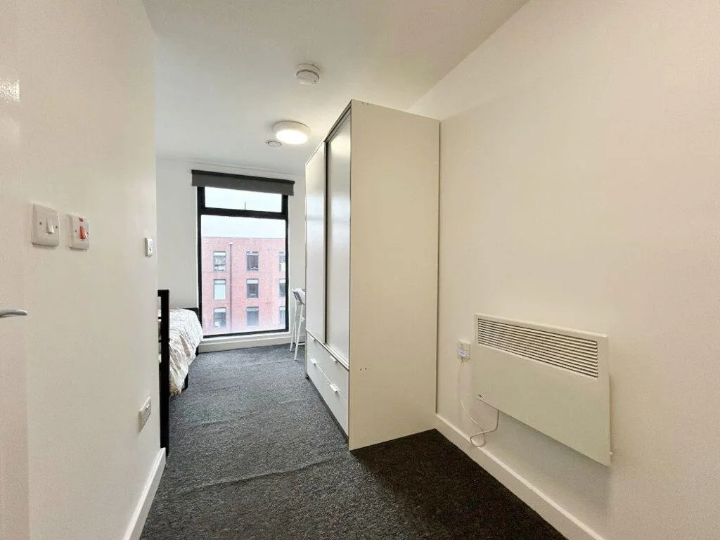1 bedroom house share for rent