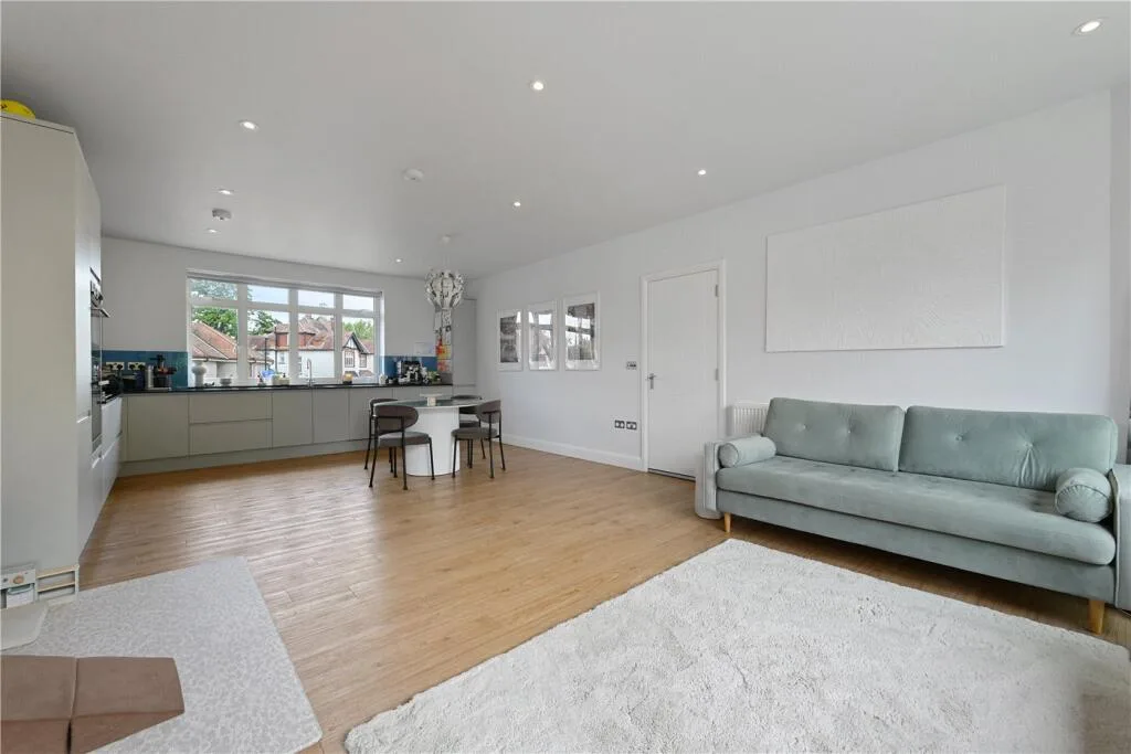 3 bedroom apartment for rent