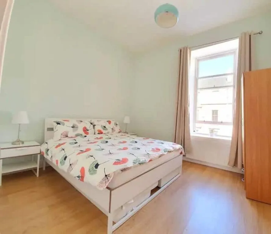 4 bedroom flat for rent