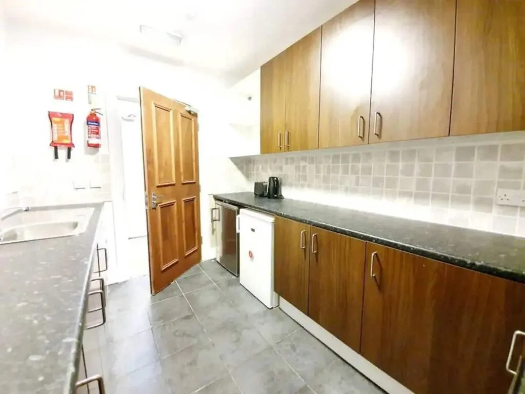 4 bedroom flat for rent