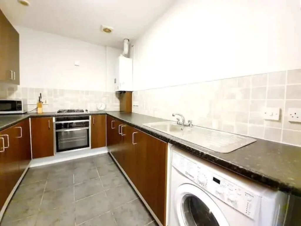 4 bedroom flat for rent