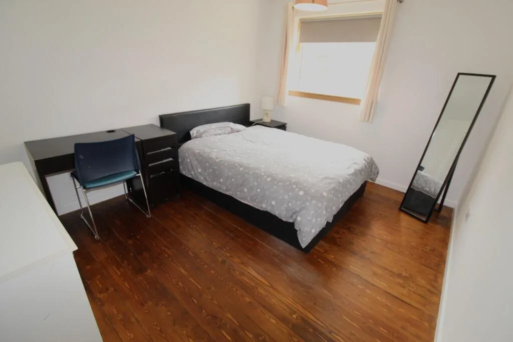 4 bedroom flat for rent