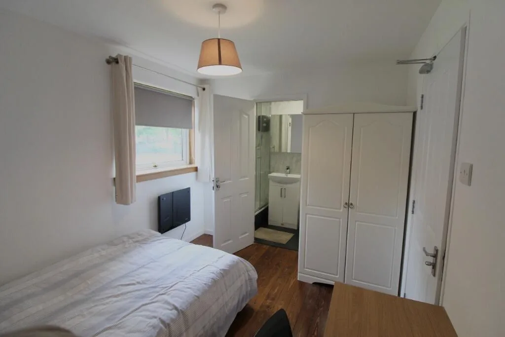 4 bedroom flat for rent