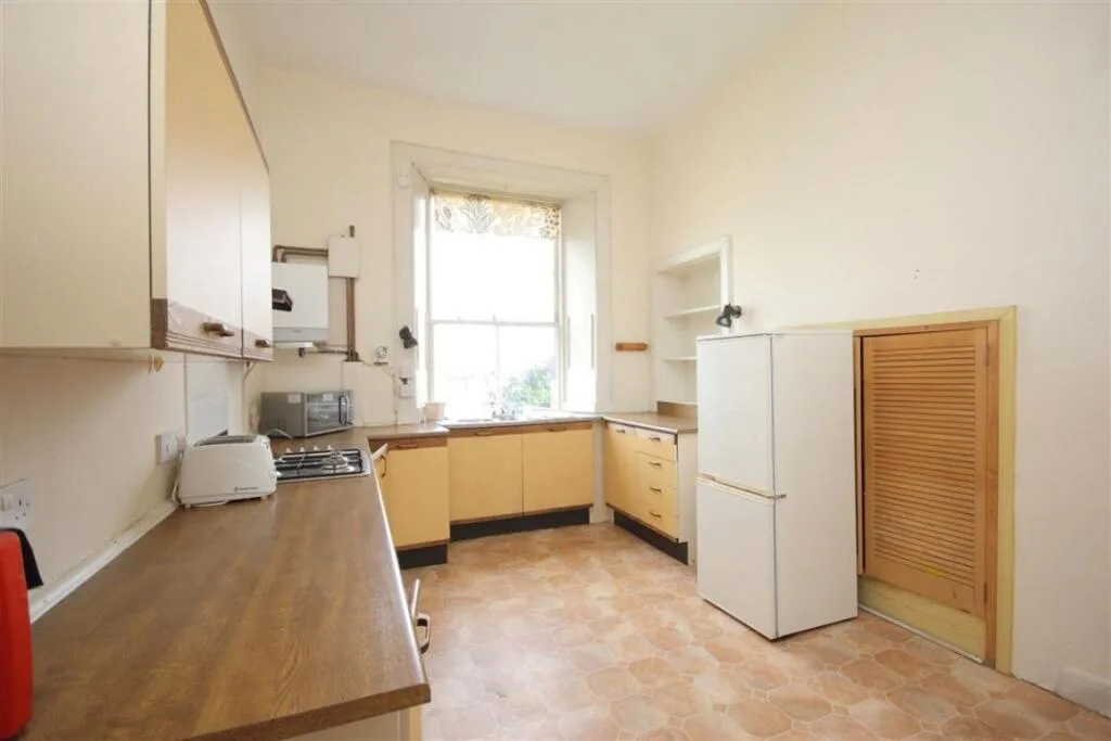 3 bedroom flat for rent
