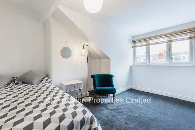 4 bedroom terraced house for rent